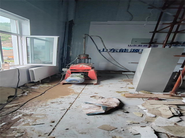 班戈地基基础下沉墙体裂缝加固注浆顶升施工